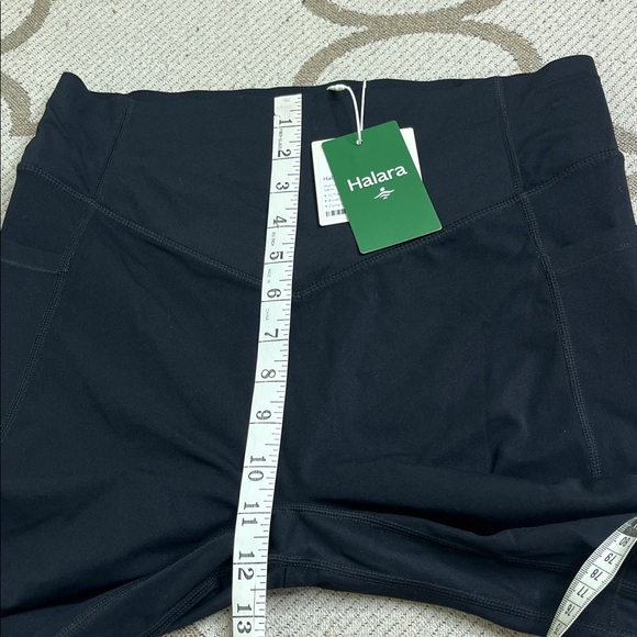 Halara UltraSculpt High Waisted Scrunch Butt Pocket Biker Shorts 7'', size large - Picture 11 of 15